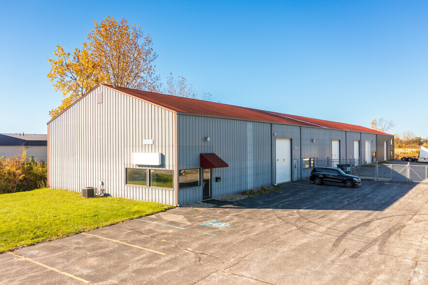 8774 Louisiana St, Merrillville, IN à vendre - Photo principale - Image 1 de 1