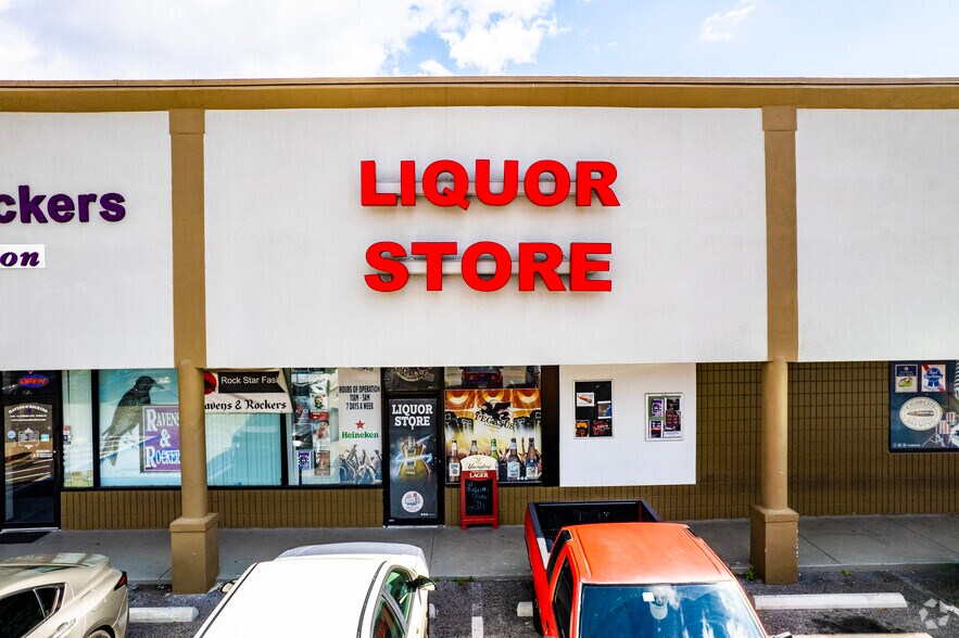 14811-14839 N Florida Ave, Tampa, FL à louer - Photo du bâtiment - Image 3 de 19