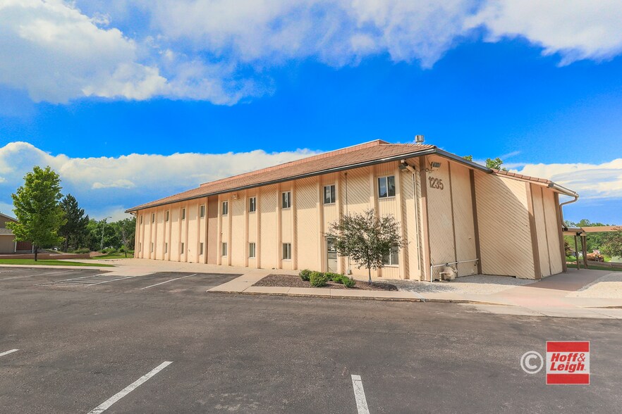 1235 Lake Plaza Dr, Colorado Springs, CO for lease - Building Photo - Image 1 of 10
