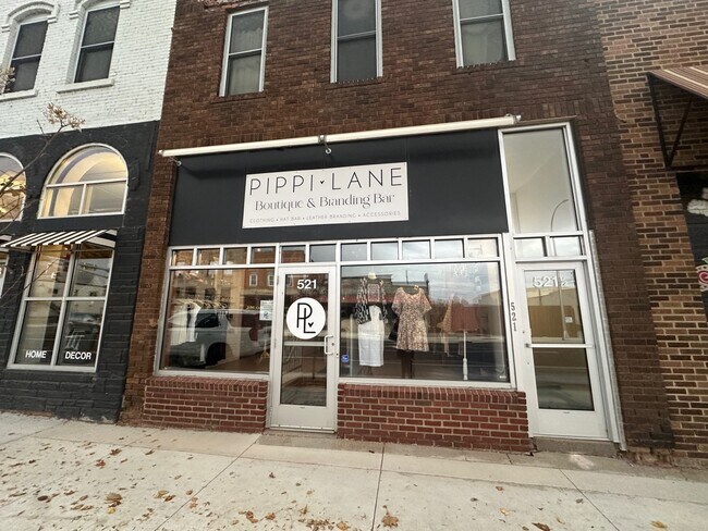 More details for 521-523 N Riverfront Dr, Mankato, MN - Retail for Lease