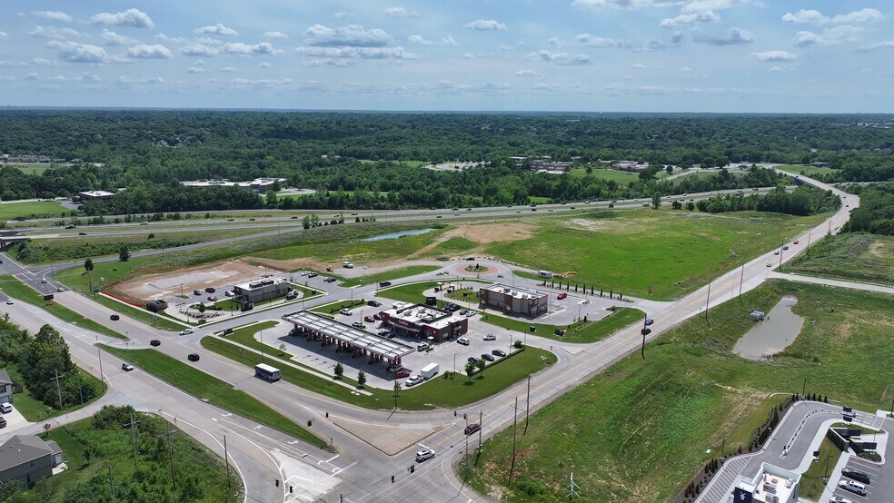 Marketplace 152 Commercial Development portefeuille de 2 propriétés à vendre sur LoopNet.ca - Vidéo sur l’inscription commerciale - Image 2 de 22