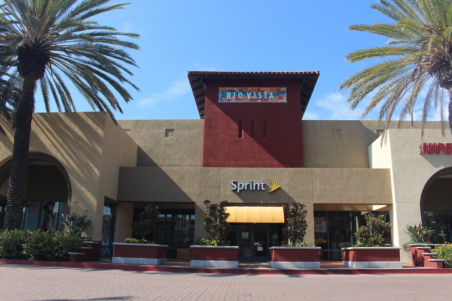 8730 Rio San Diego Dr, San Diego, CA for lease - Building Photo - Image 3 of 9