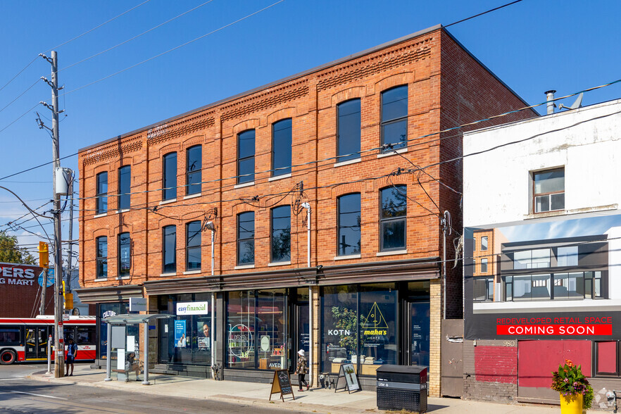 974 Queen St E, Toronto, ON for lease - Building Photo - Image 3 of 4