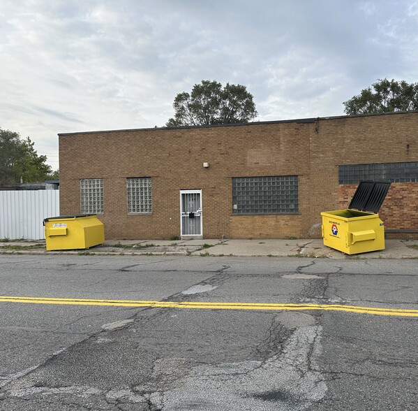 7441 E Davison St, Detroit, MI for sale - Building Photo - Image 1 of 1