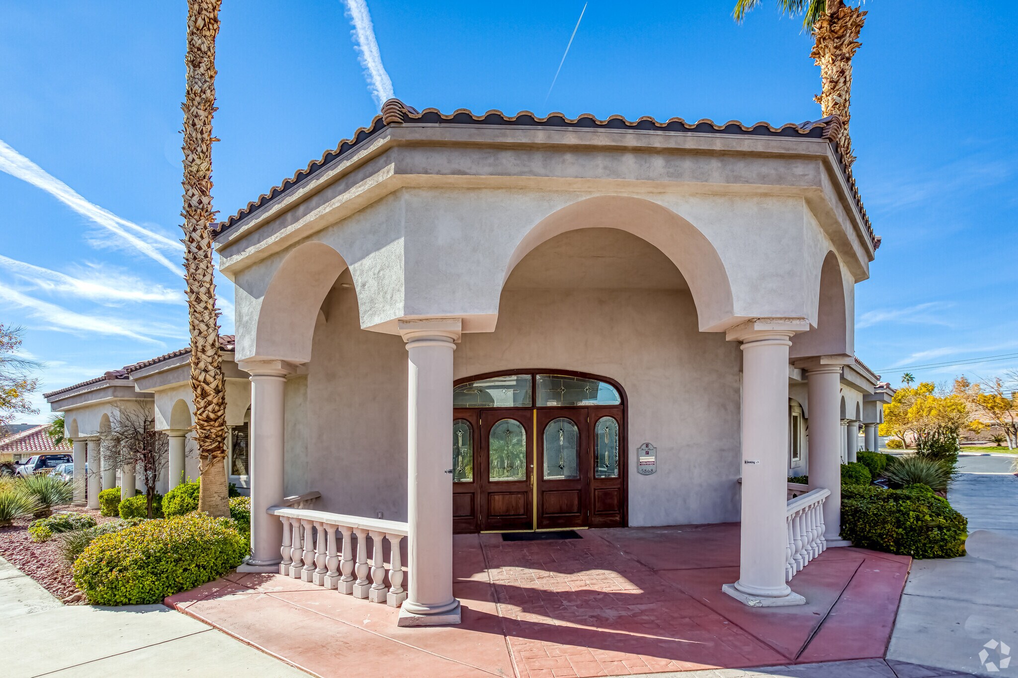5868 S Pecos Rd, Las Vegas, NV à louer Photo du bâtiment- Image 1 de 14