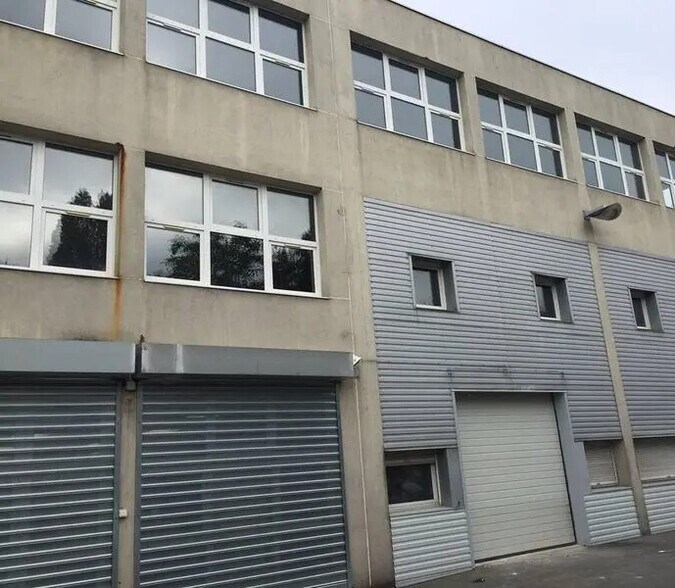 Bureau dans Montreuil à louer - Photo du bâtiment - Image 2 de 8