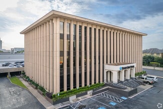 More details for 900 Town & Country Blvd, Houston, TX - Office for Lease