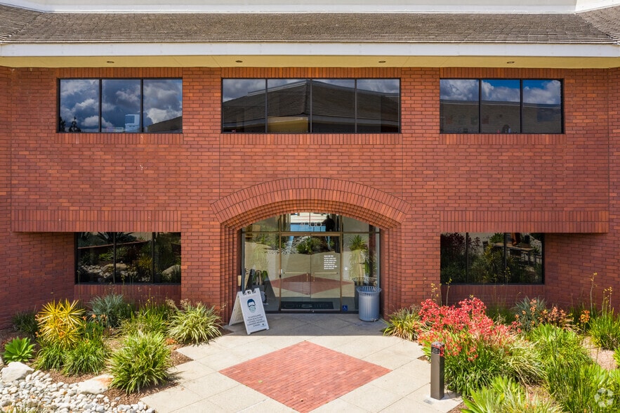 4000 Barranca Pky, Irvine, CA for lease - Building Photo - Image 2 of 5