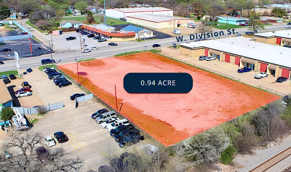 1860 W Division St, Arlington, TX à vendre - Photo du bâtiment - Image 3 de 4