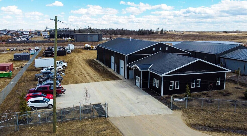 60 Manitoba Crt, Spruce Grove, AB à vendre - Photo du bâtiment - Image 3 de 4