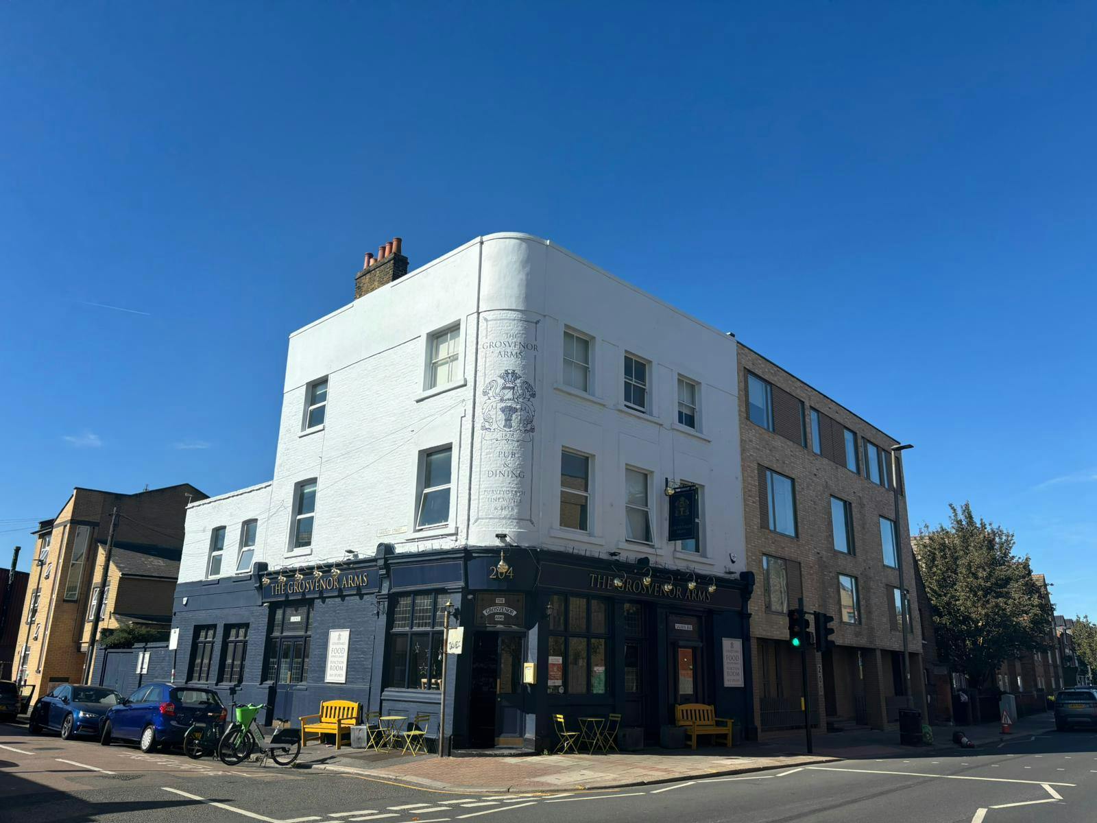 204 Garratt Ln, Londres à vendre Photo du bâtiment- Image 1 de 12