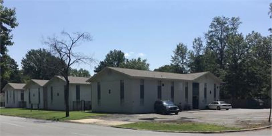 818 W 28th Ave, Pine Bluff, AR for sale - Building Photo - Image 1 of 1