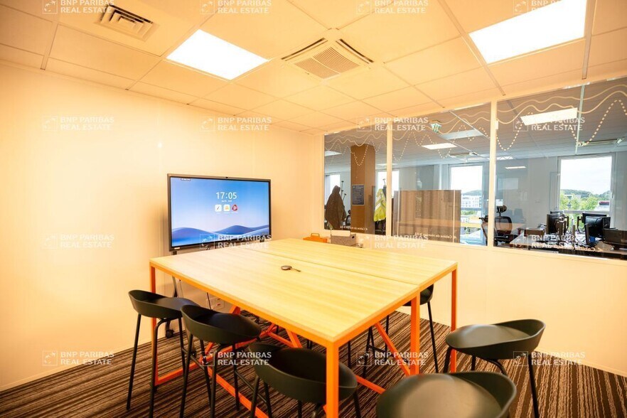 Office in Cesson-Sévigné for lease - Interior Photo - Image 3 of 12