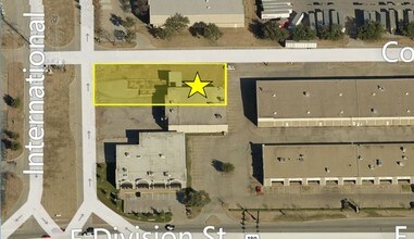 320-322 International Pky, Arlington, TX - Aerial  map view