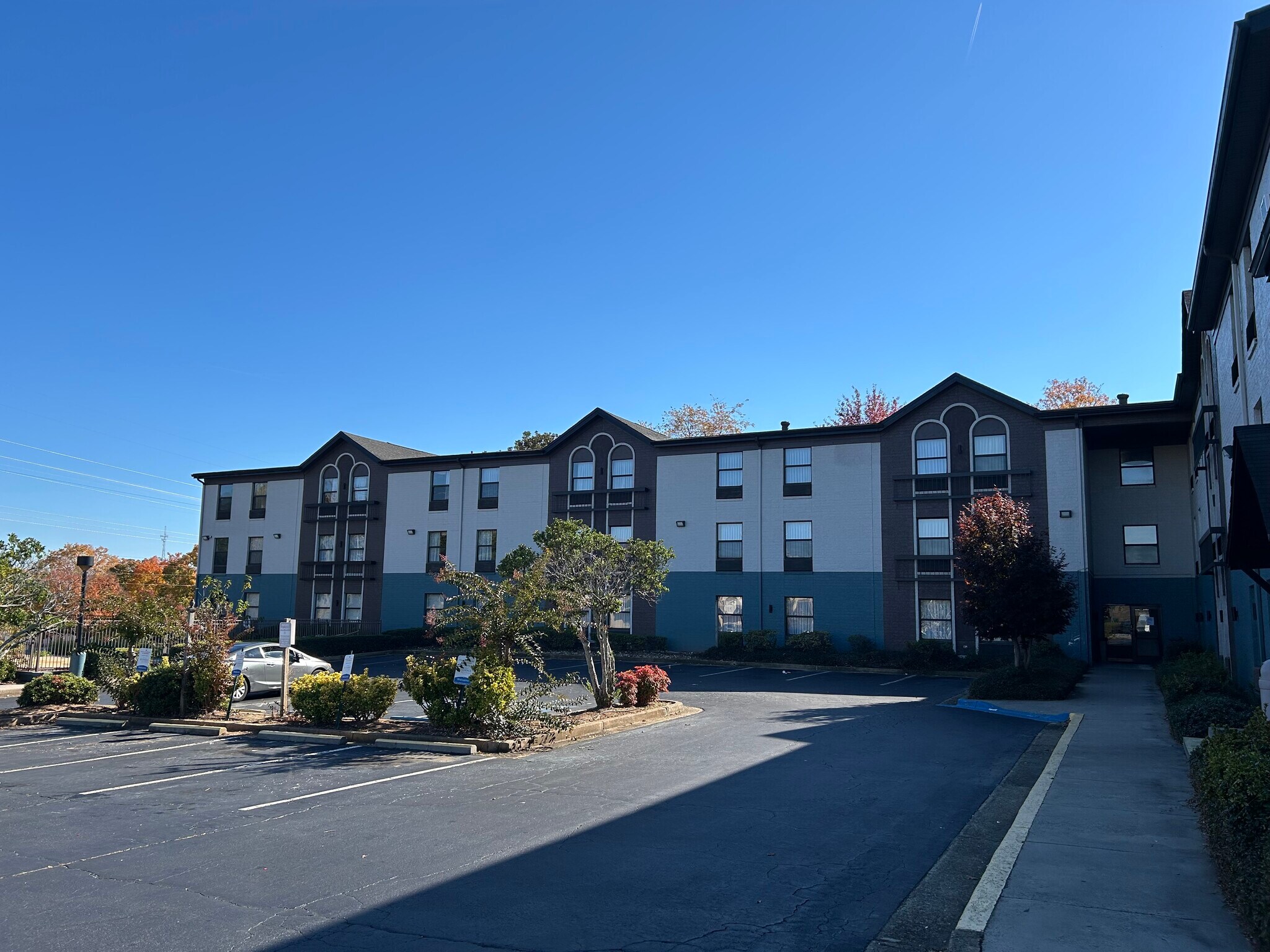 1255 Franklin Rd SE, Marietta, GA à vendre Photo principale- Image 1 de 3