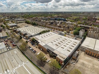 Plus de détails pour Mandela Way, London - Industriel à louer