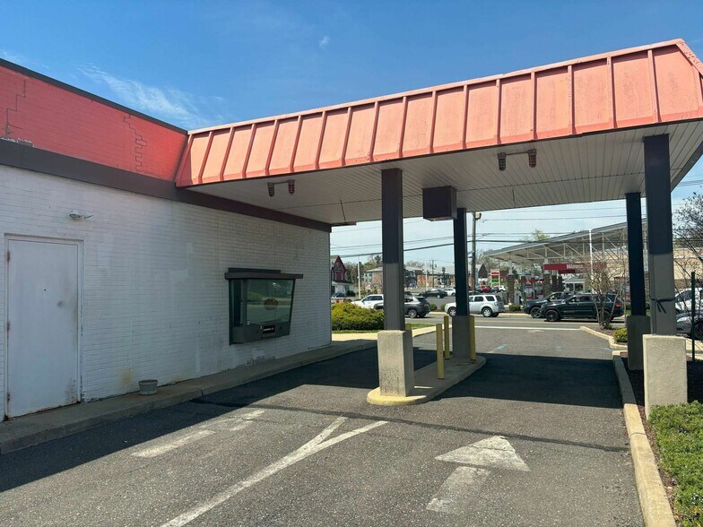 2 S White Horse Pike, Somerdale, NJ à louer - Photo du bâtiment - Image 3 de 6