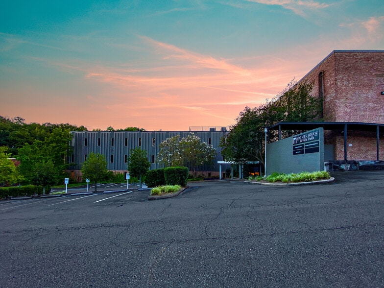 500 Office Park Dr, Birmingham, AL for sale - Building Photo - Image 2 of 10