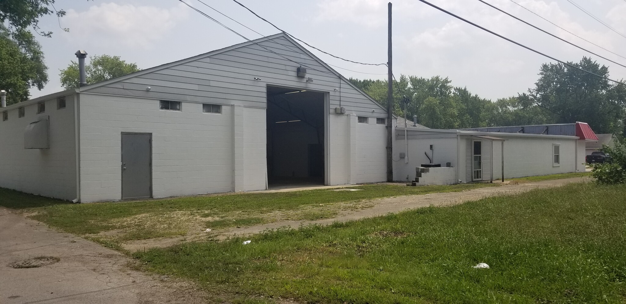 1257 E Broadway St, Bradley, IL for lease Primary Photo- Image 1 of 9