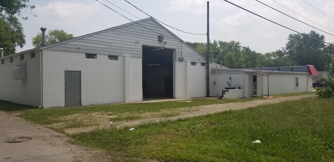 More details for 1257 E Broadway St, Bradley, IL - Flex for Lease