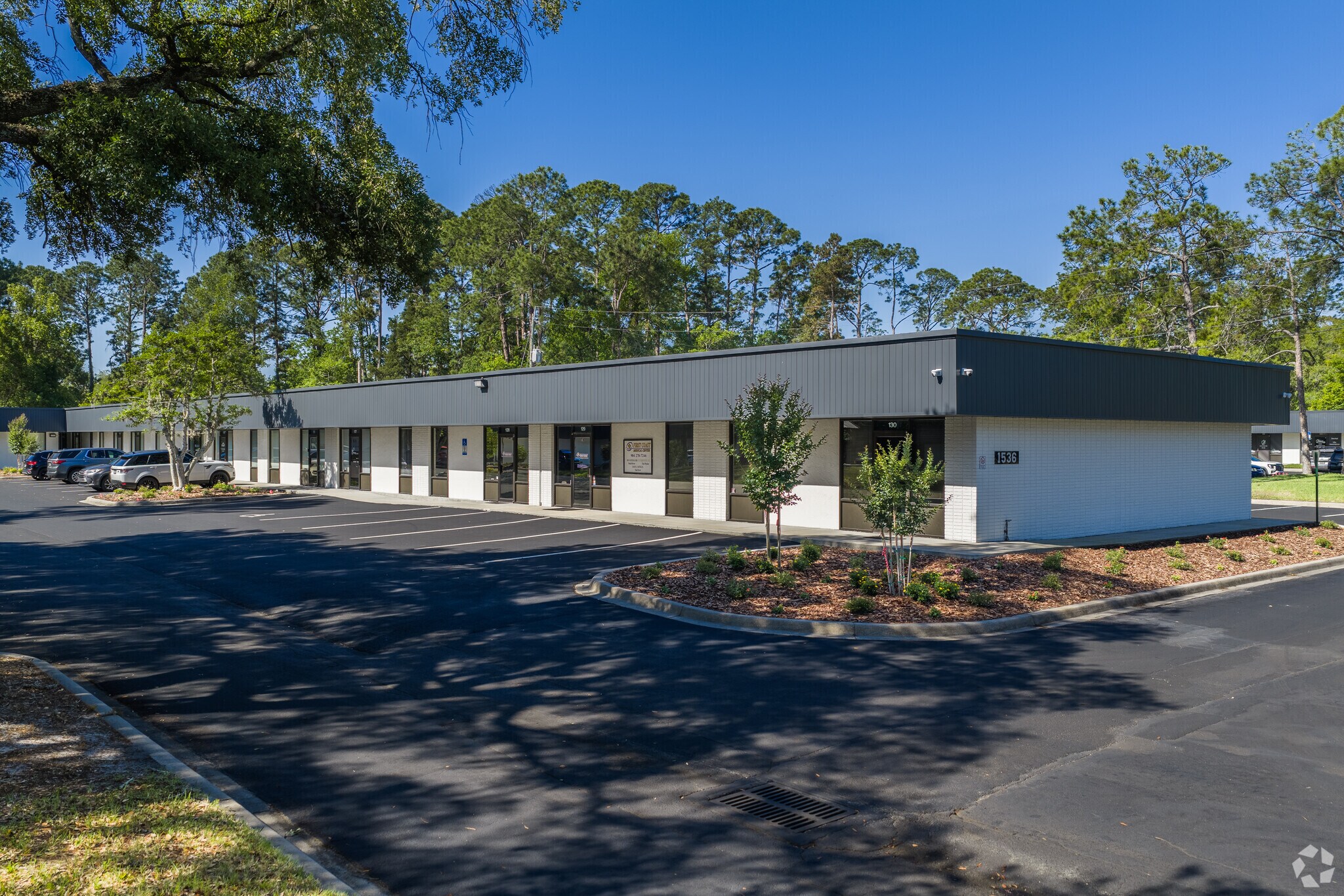 1530 Kingsley Ave, Orange Park, FL à louer Photo principale- Image 1 de 11