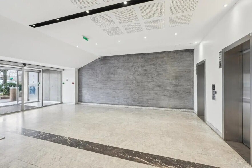 4 Avenue Laurent Cély, Asnières-sur-Seine à louer - Photo du bâtiment - Image 3 de 12