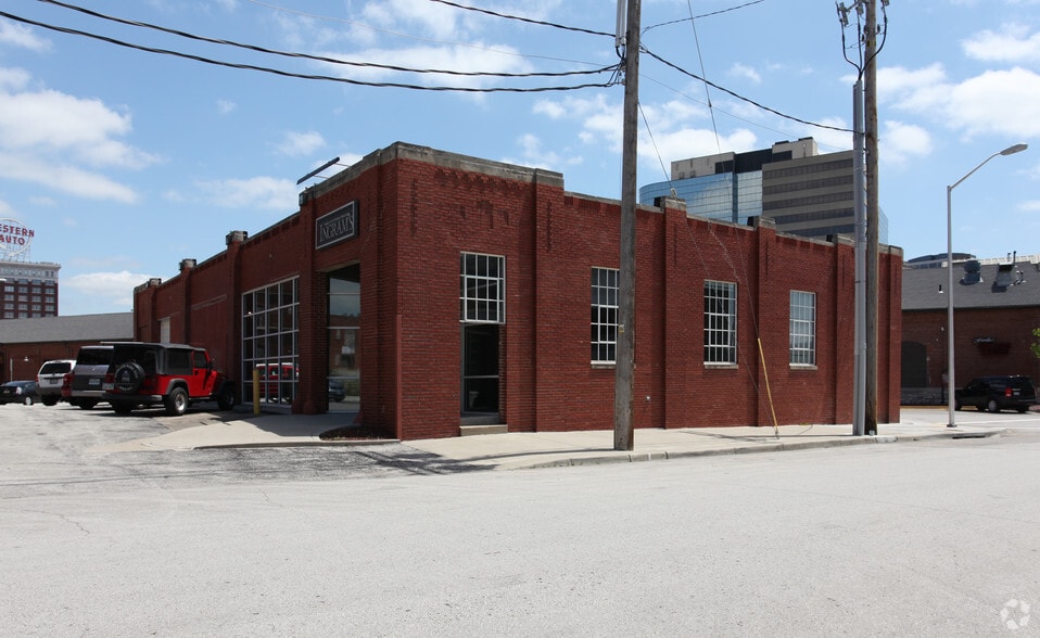 2049 Wyandotte St, Kansas City, MO for sale - Building Photo - Image 3 of 3