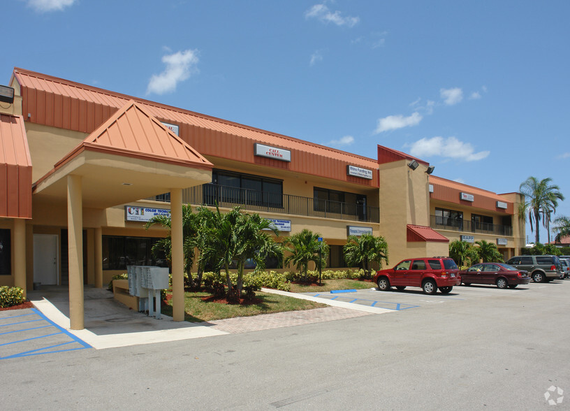 4152-4230 Blue Heron Blvd W, Riviera Beach, FL for sale - Building Photo - Image 1 of 1