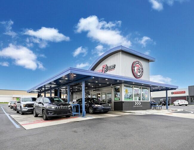 Plus de détails pour 2350 Edgewood Rd SW, Cedar Rapids, IA - Commerce de détail à vendre