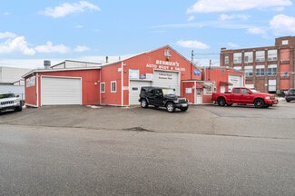 More details for 620 Pond St, Woonsocket, RI - Retail for Sale