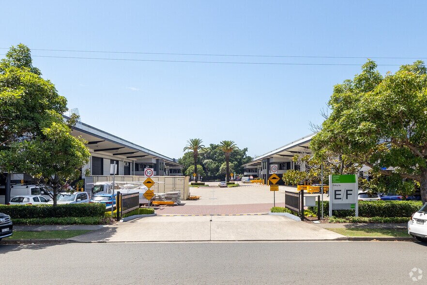 3-29 Birnie Ave, Lidcombe à louer - Photo du bâtiment - Image 3 de 7