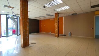 Plus de détails pour Multi-résidentiel à vendre