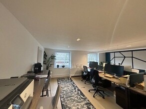 3 Cavendish Sq, Londres à louer Photo intérieure- Image 1 de 4