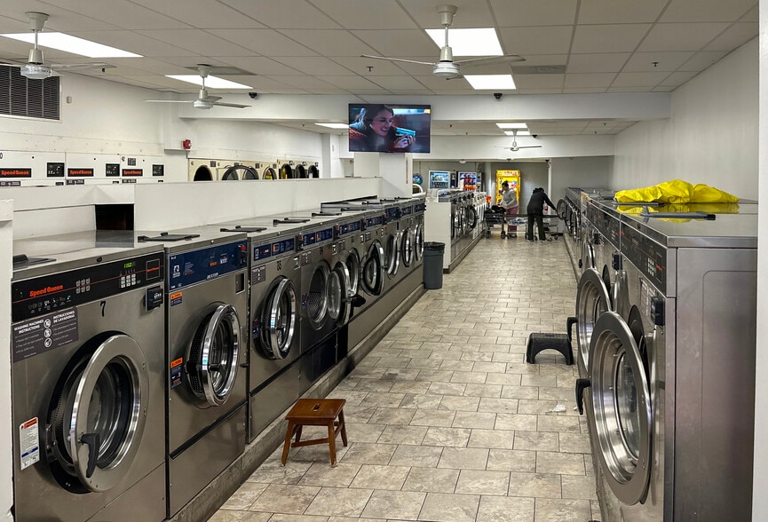 141 Border St, East Boston, MA for sale - Building Photo - Image 2 of 7