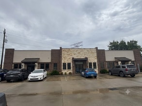 21733 Provincial Blvd, Katy, TX à louer Photo du bâtiment- Image 1 de 11