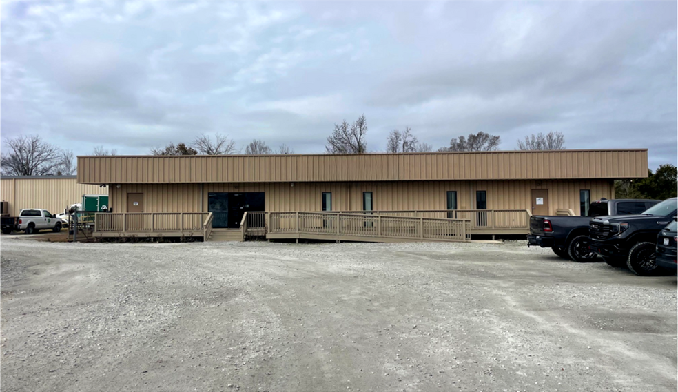 1325 Castle Hayne Rd, Wilmington, NC for lease - Primary Photo - Image 1 of 4