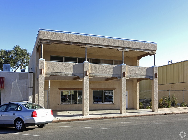 222-224 S Victoria Ave, Pueblo, CO for lease - Primary Photo - Image 1 of 6