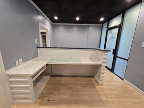 120 W 5th St, Tyler, TX for lease Interior Photo- Image 2 of 11