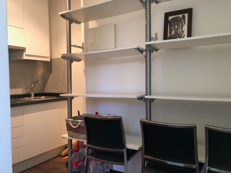 Calle Viera y Clavijo, 11, Las Palmas de Gran Canaria, Las Palmas for lease - Interior Photo - Image 2 of 10