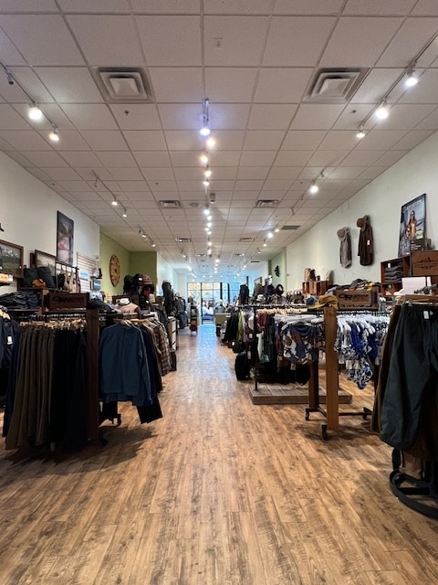 750 Main Ave, Durango, CO 81301 - Unité 101 -  - Photo intérieure - Image 1 of 3