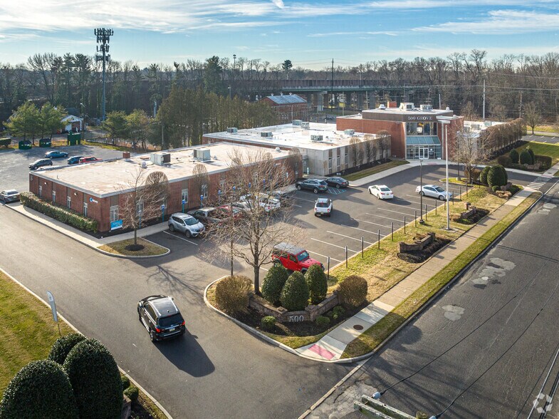 500 Grove St, Haddon Heights, NJ à louer - Aérien - Image 3 de 14