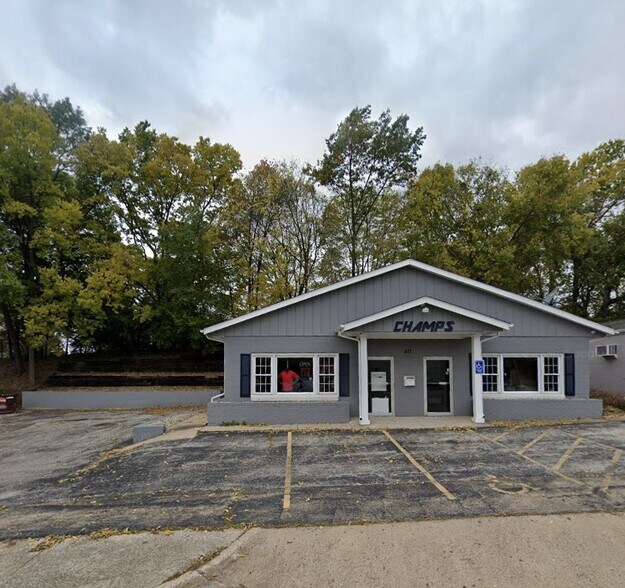 511 N Brush College Rd, Decatur, IL for lease - Building Photo - Image 2 of 12