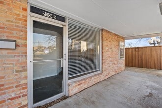 2108 Monroe St, Commerce, TX à vendre Photo intérieure- Image 2 de 9