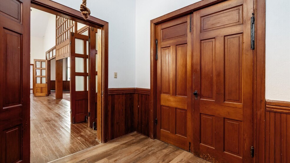 5831 Canal NE Rd, Pleasantville, OH à vendre - Photo du bâtiment - Image 2 de 8