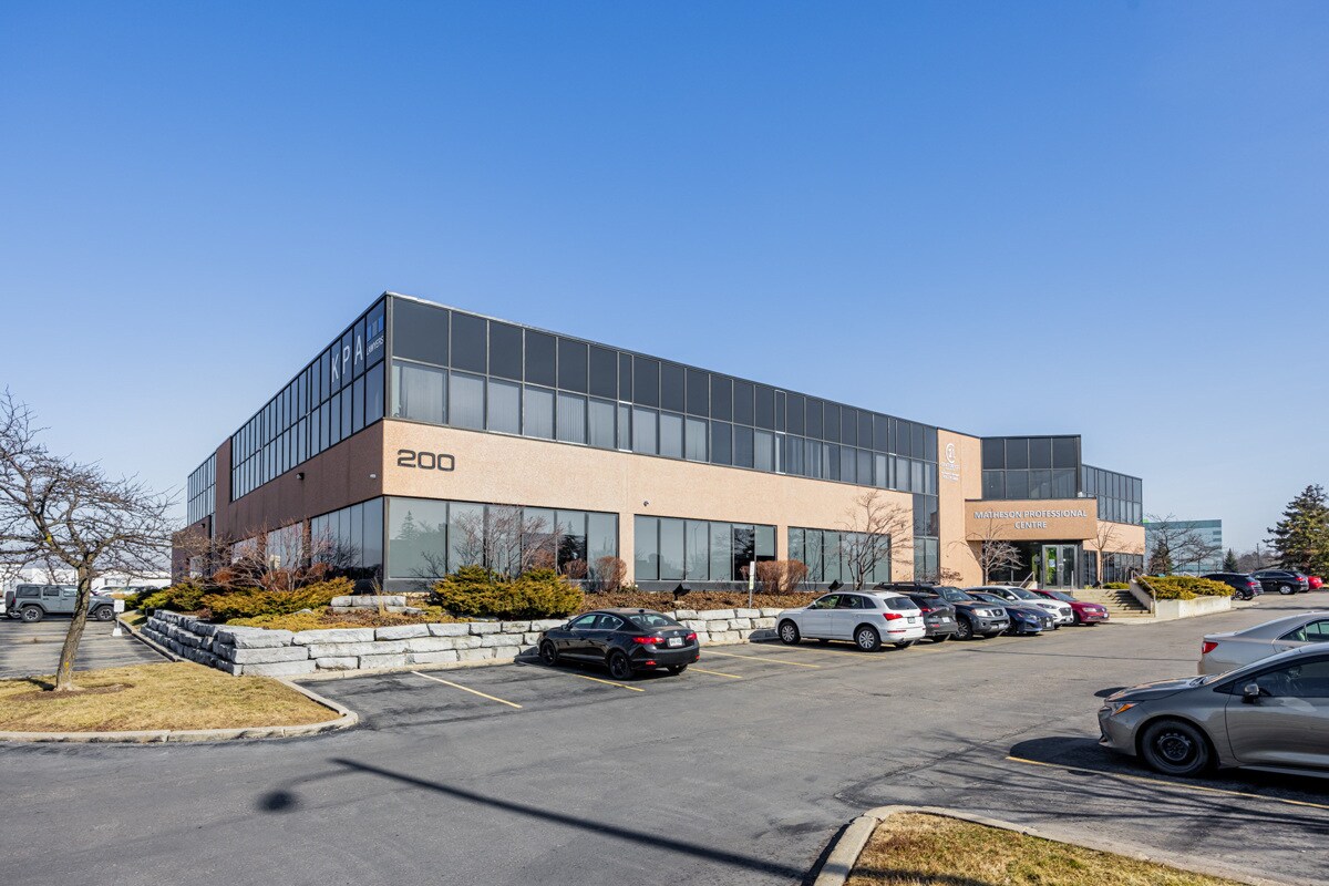 200 Matheson Blvd W, Mississauga, ON for lease Building Photo- Image 1 of 9