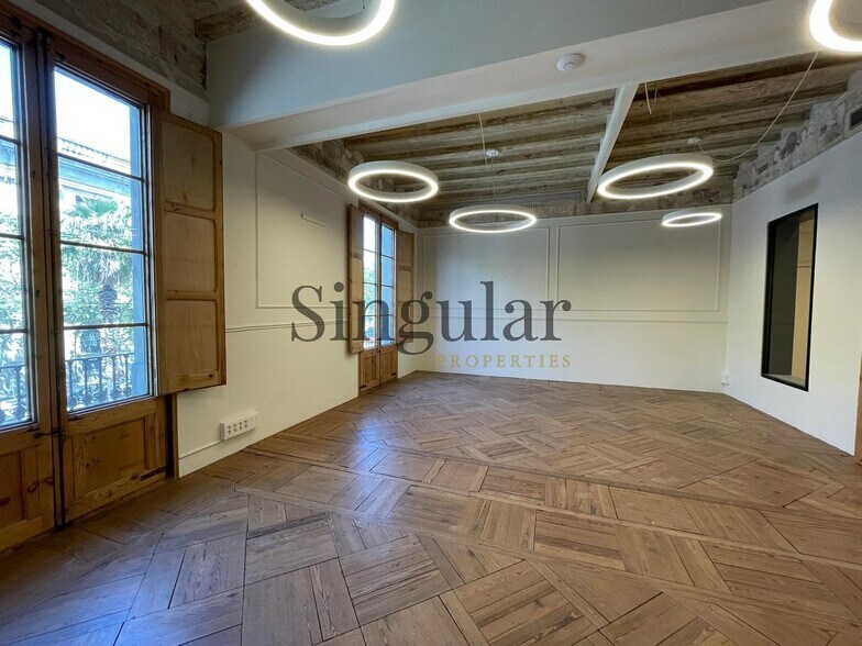Office in Barcelona, Barcelona for lease - Interior Photo - Image 2 of 6