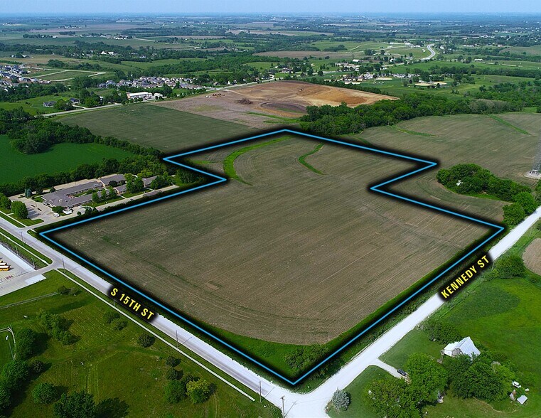 01 S 15th St., Indianola, IA à vendre - Photo du bâtiment - Image 3 de 23