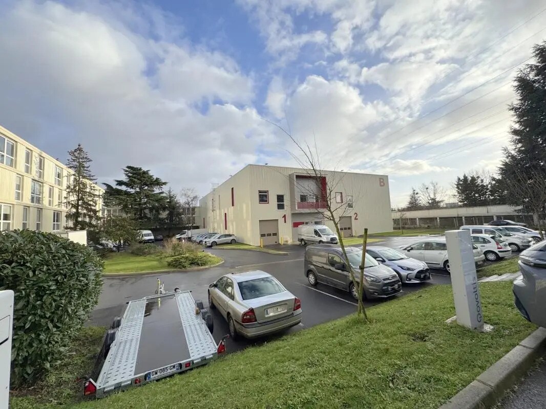 16 Rue Ampère, Pontoise à louer Photo du bâtiment- Image 1 de 28