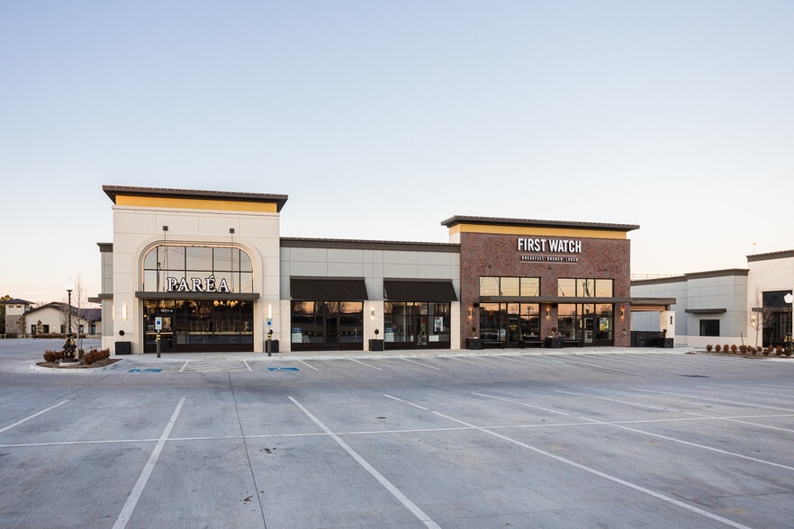 E 81st St, Tulsa, OK à louer - Photo du bâtiment - Image 2 de 6