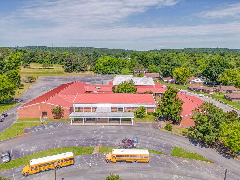 13 Rome Rd SW, Cave Spring, GA à vendre - Photo du bâtiment - Image 3 de 48